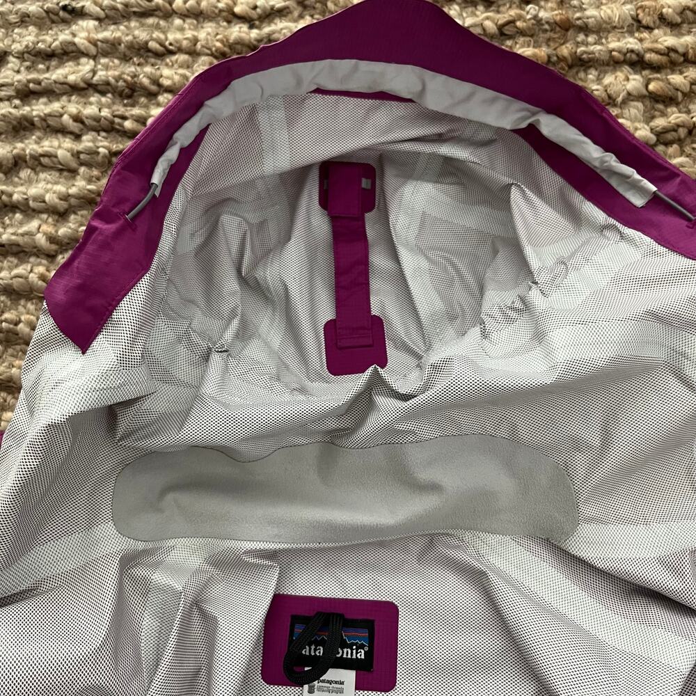 Patagonia Torrentshell Rain Jacket Women S Fuchsia Pink Hooded Waterproof Shell - Picture 4 of 16